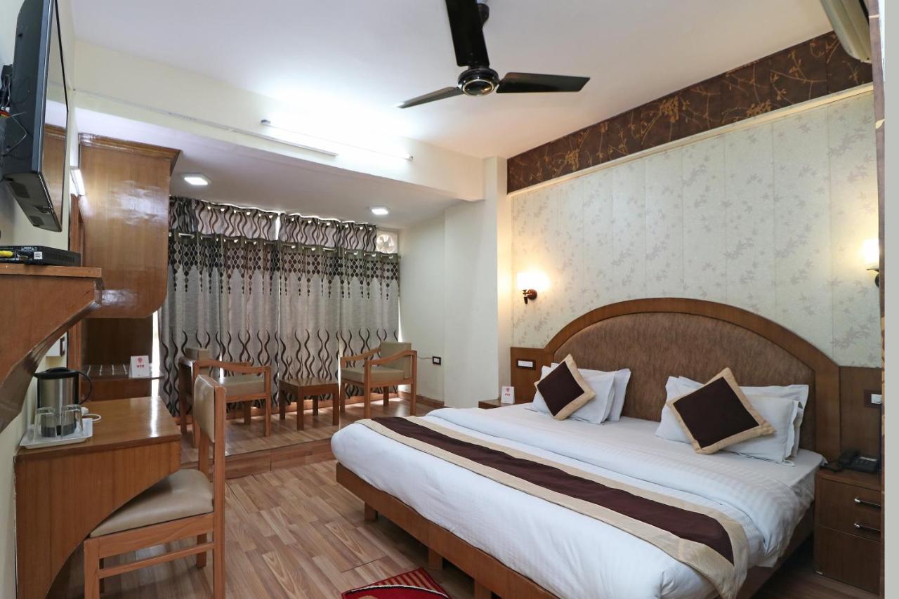 Oyo 1822 Hotel Ambassador Dehradun Exterior foto