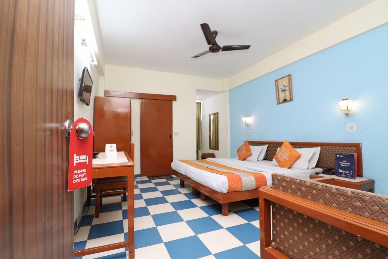 Oyo 1822 Hotel Ambassador Dehradun Exterior foto